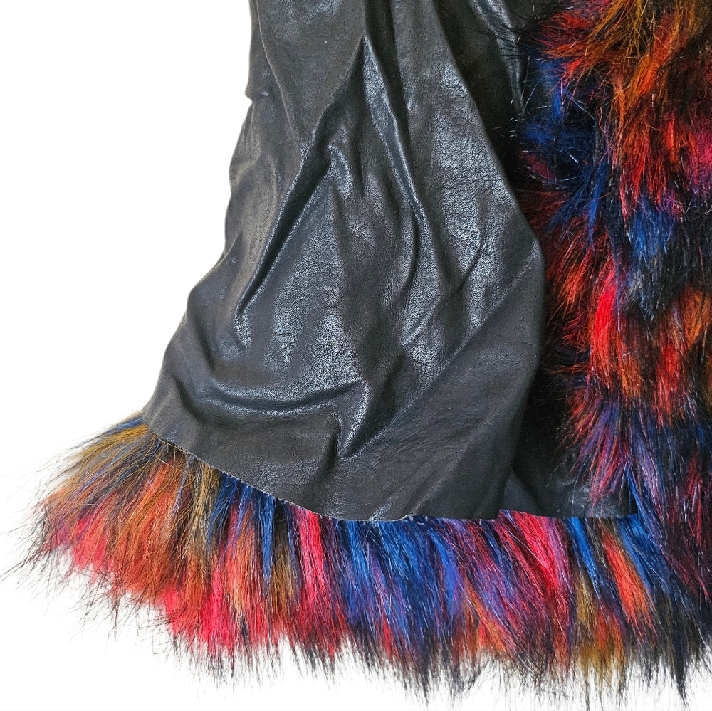 NWT LA Coalition Black Multicolor Faux Fur Faux Leather Zip Up Vest, Size L - Picture 3 of 10